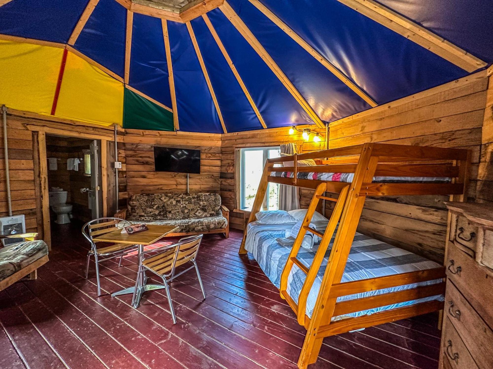 Auberge Du Vieux Moulin Sainte-Emelie Ngoại thất bức ảnh